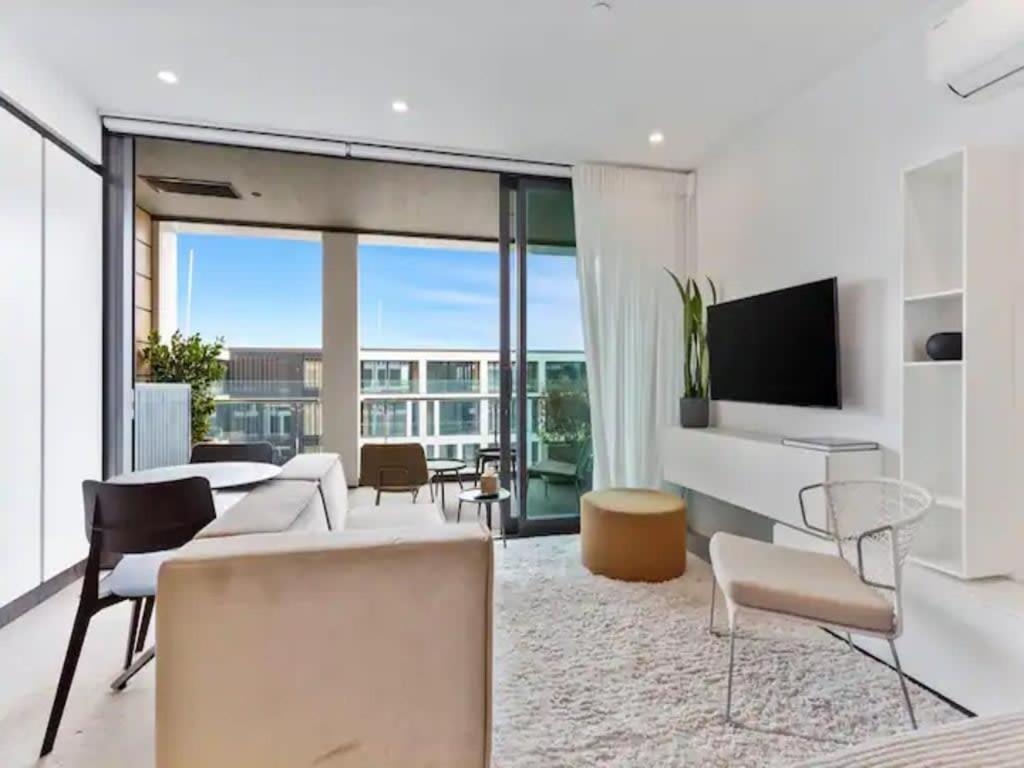 Sleek Modern Studio With Balcony Auckland Exteriör bild